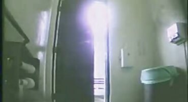 sex nhật bản cosplay Harle Ha dis kiềm chế anh họ của sex 3d mình thông qua quan hệ tình dục.