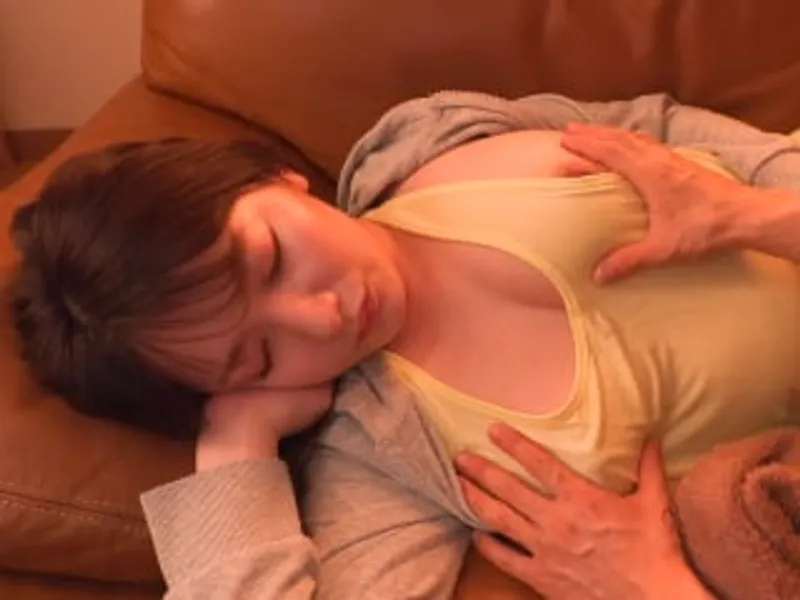 xxx 2k6,sex việt vú đẹp,sex hannah uwu Lén bóp vú cô chị của bạn gái